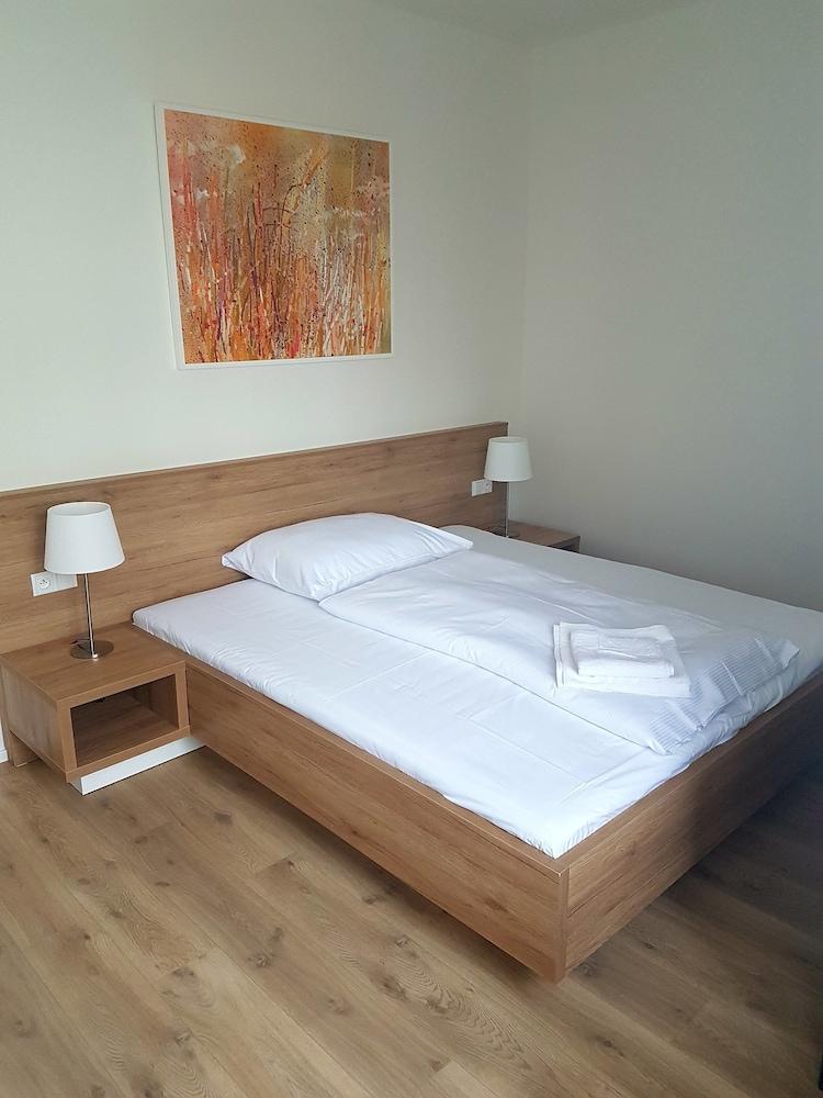Apartmán Downtown Belohorska *